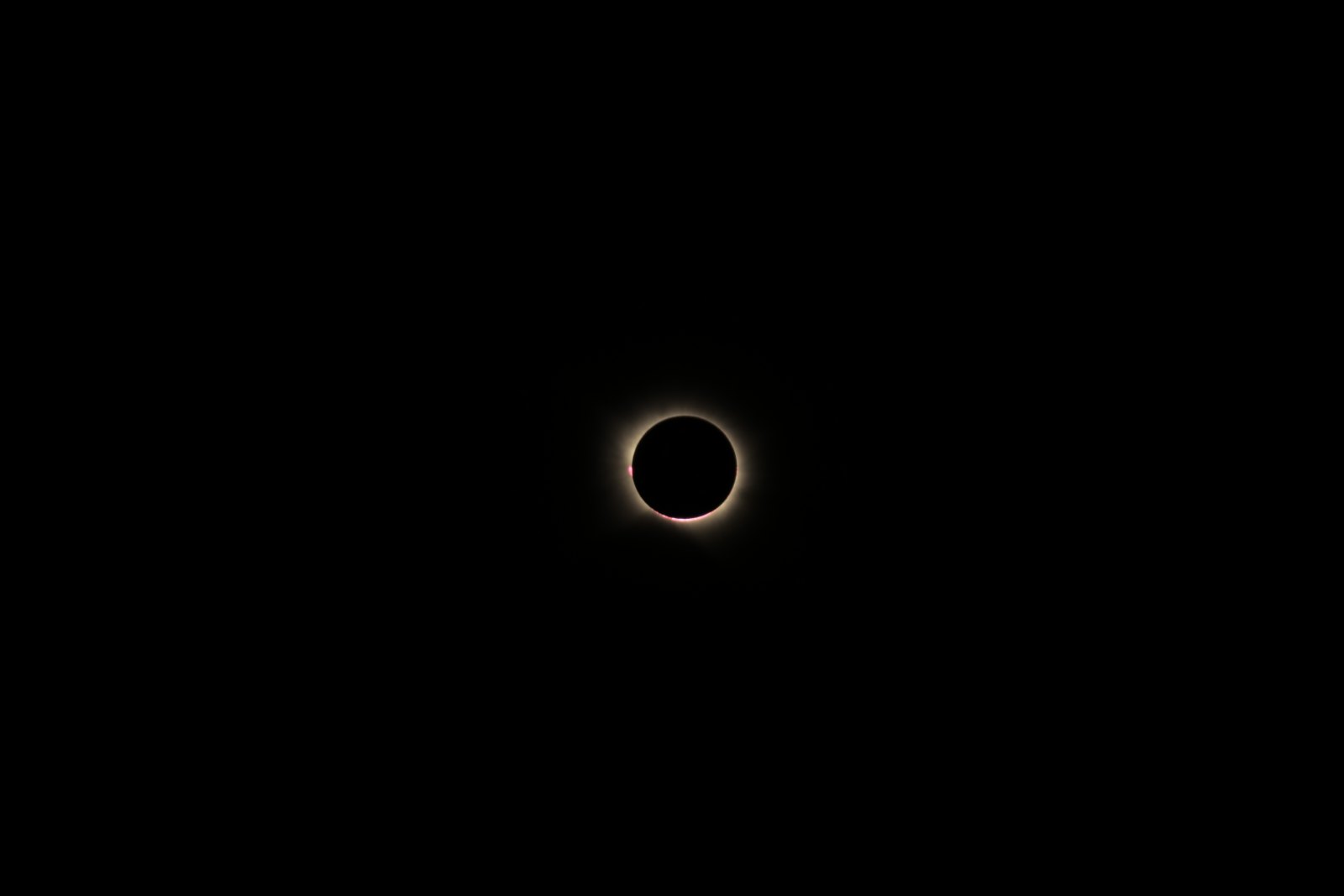 Sun eclipse under the skies of Spain